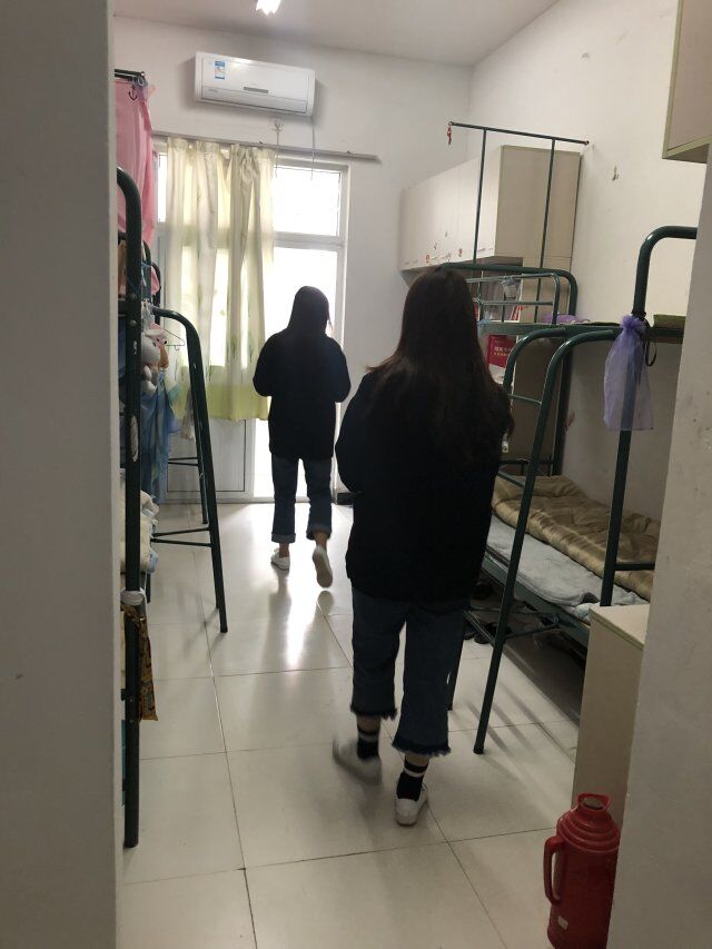 经贸系宿舍卫生大检查-滁州职业技术学院