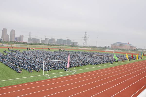 滁州职业技术学院举行2012级新生开学典礼