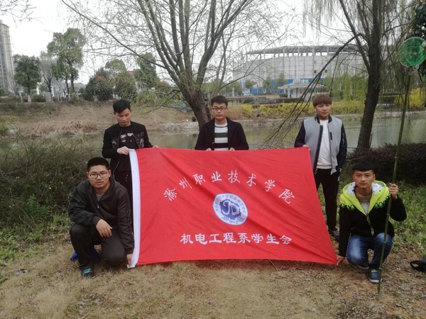 Cache_-6073ea260ec6c329..jpg
