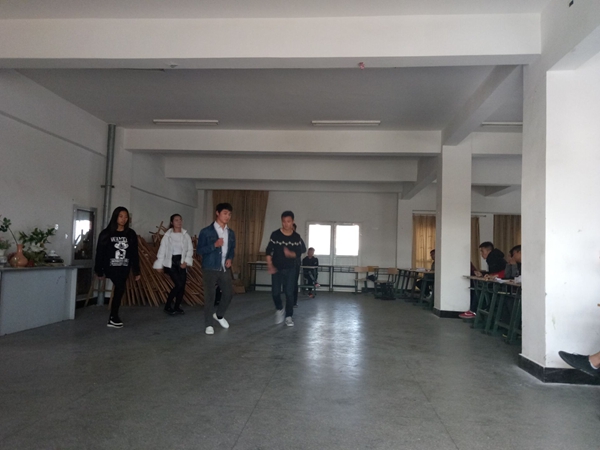 QQ图片20161201203337.jpg