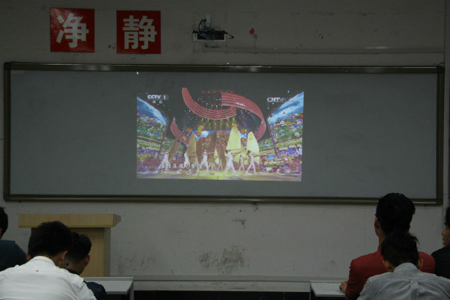 五月的鲜花1.jpg