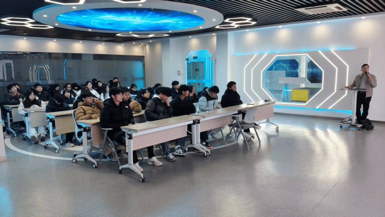 我院产业教授刘杰应邀主讲 “智能制造数字化转型与人才培养” 专题讲座