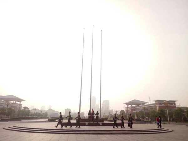 QQ图片20160525075352.jpg